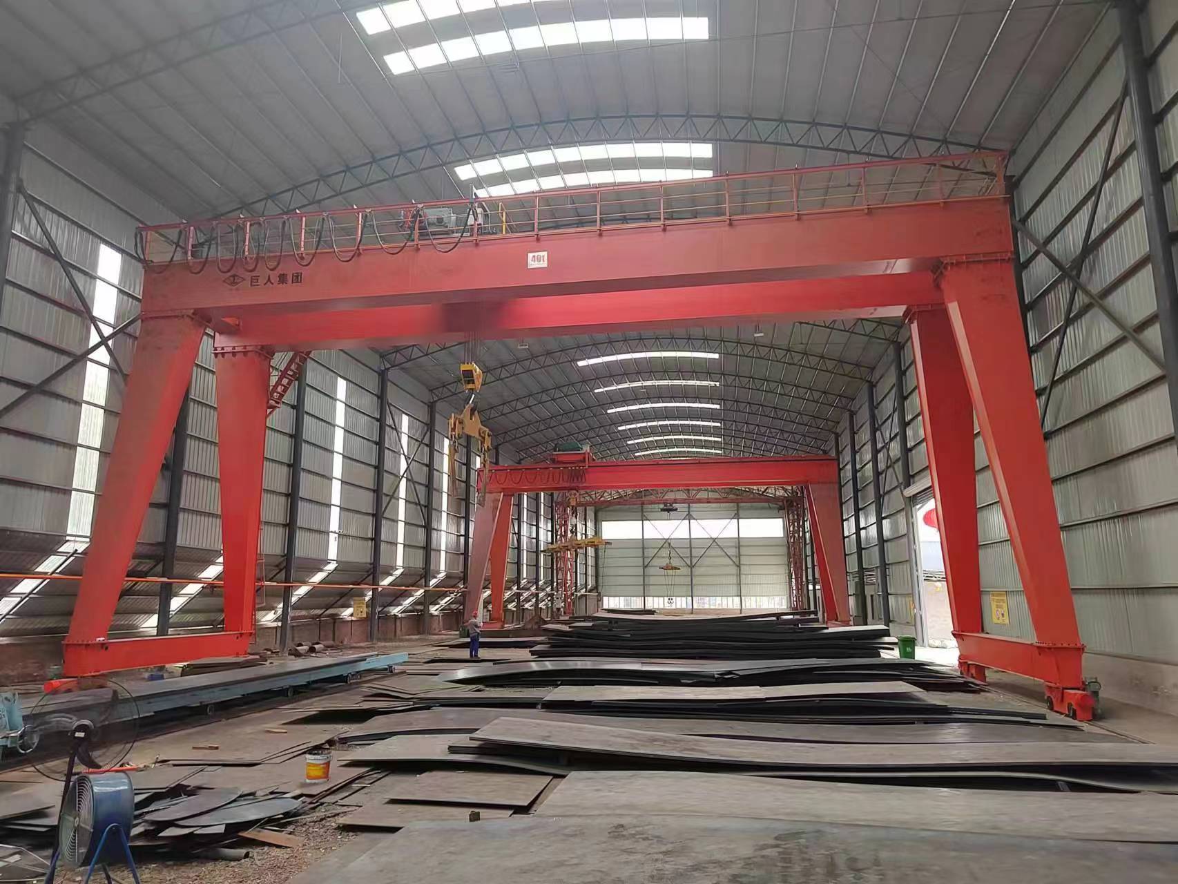 MH型電動(dòng)葫蘆門(mén)式起重機(jī)