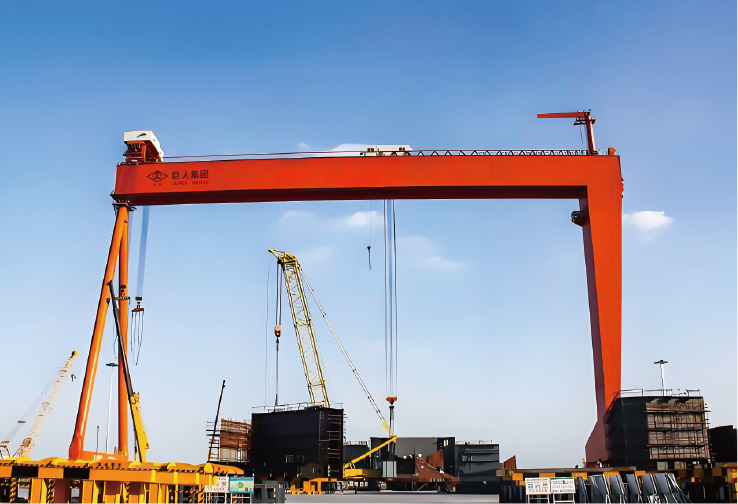 造船門式起重機(jī)