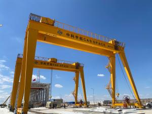 新型雙梁門(mén)式起重機(jī)